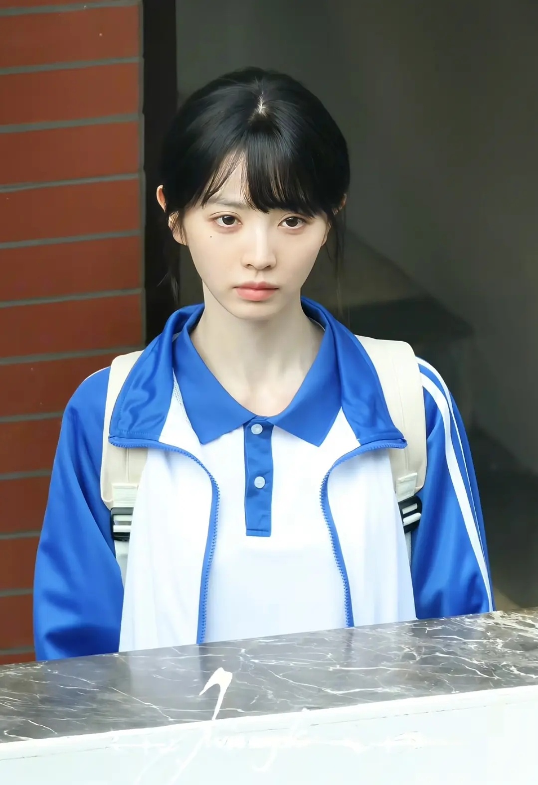 田曦薇有那种天才女友的感觉了。 
