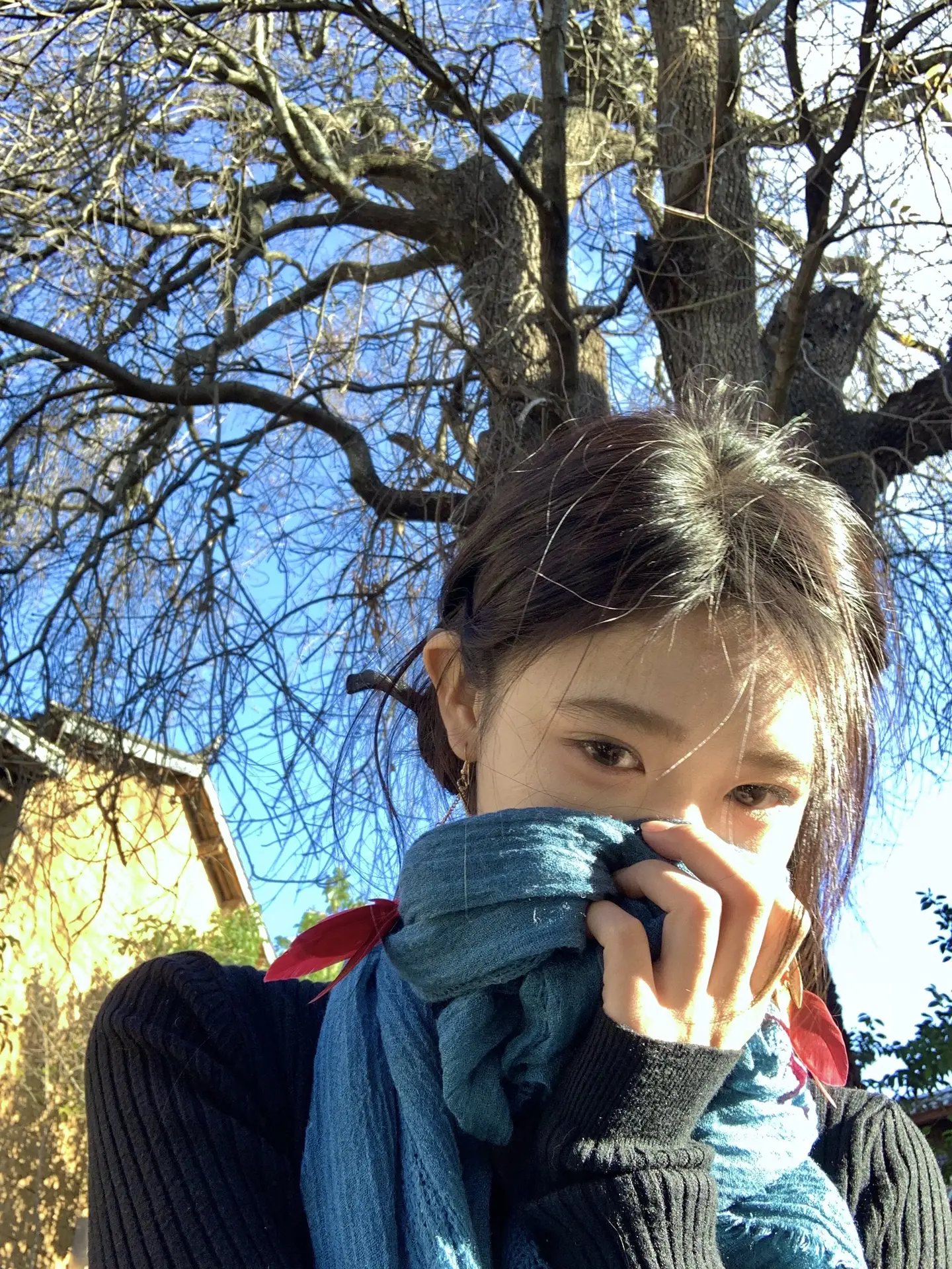 惆怅的枫叶 拍过我的肩 秋日ootd 🍁 一晃又一秋有人再见有人再也不见