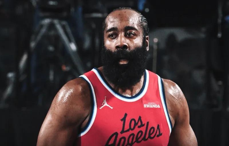 今日0罚球27分，哈登刷新个人生涯无罚球最高得分纪录 