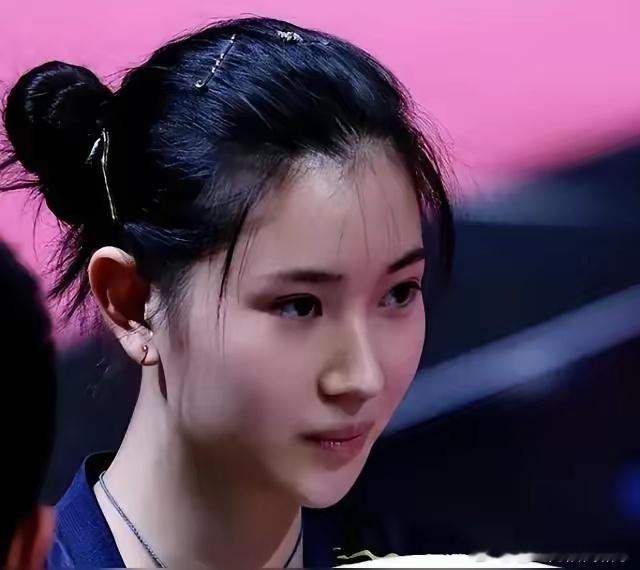 乒乓慢慢从我最喜欢的运动项目变成了最讨厌的一种，昨晚 女团决赛，河北队有美丽的山