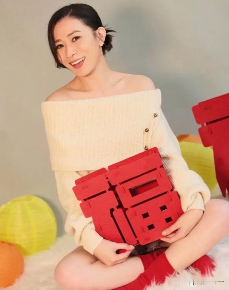 港星集体大拜年这算免费营业了吧[捂脸]#港星拜年#