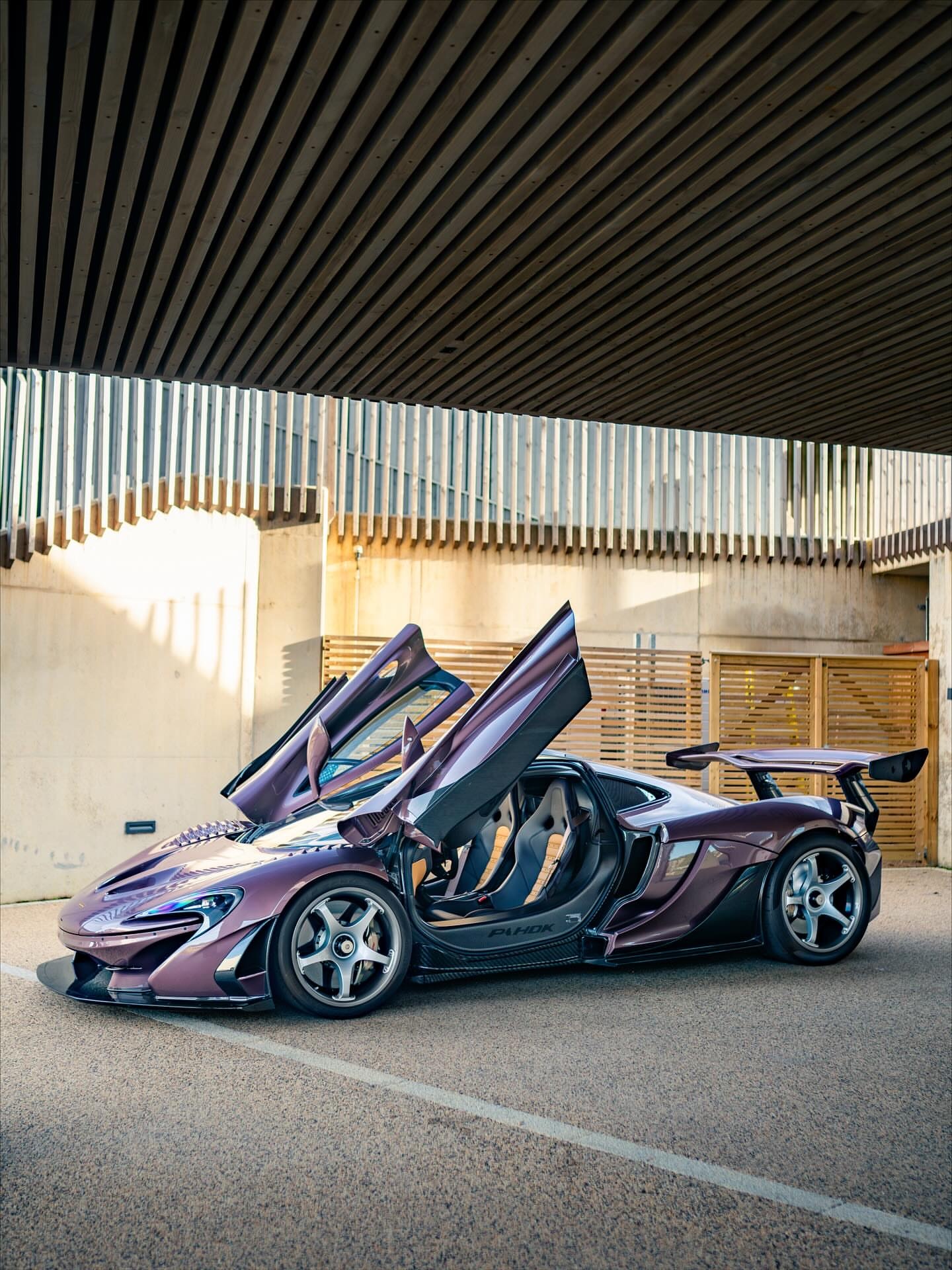 这个倒数第二辆的McLaren P1 HDK，总共只由lanzantelimit