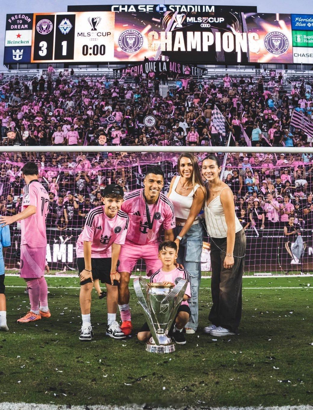 🚨种种迹象表明，路易斯·苏亚雷斯将在2026赛季效力乌拉圭国民竞技✍️ 一切就