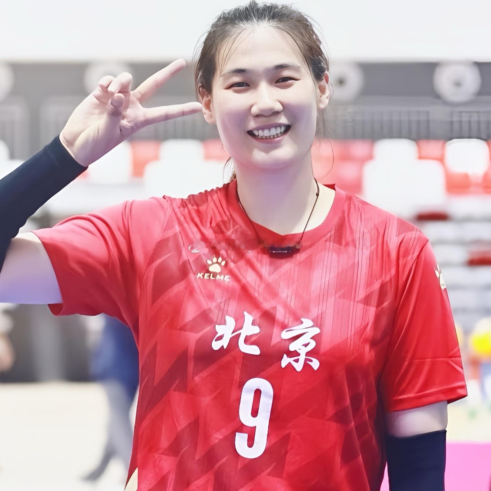 📊王云蕗：（1局）▶️7分：19扣7中2失误0被拦（成功率37%效率26%），