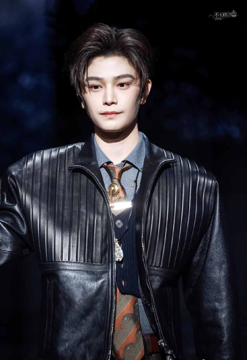 dyx丁禹兮陈伦 dyx

【“先干起来”，能解决80%的焦虑】想，全是问题；做