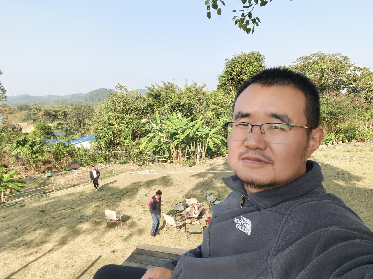 最近有个感悟，就是我们过多沉浸在情绪中，就离真理越来越远。因为情绪只会让我们停留