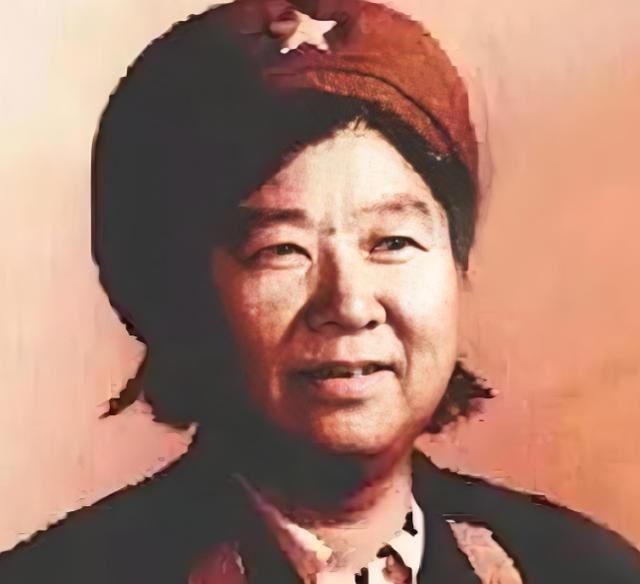 1950年，韶关48军野战医院里，一位重伤的解放军指战员格外执拗。这名病历登记为