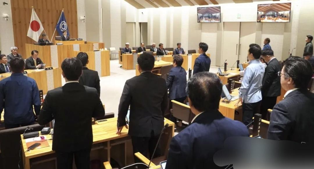 12月15日，日本共同社报道称，琉球的石垣市议会以多数赞成，通过了向政府申请登陆