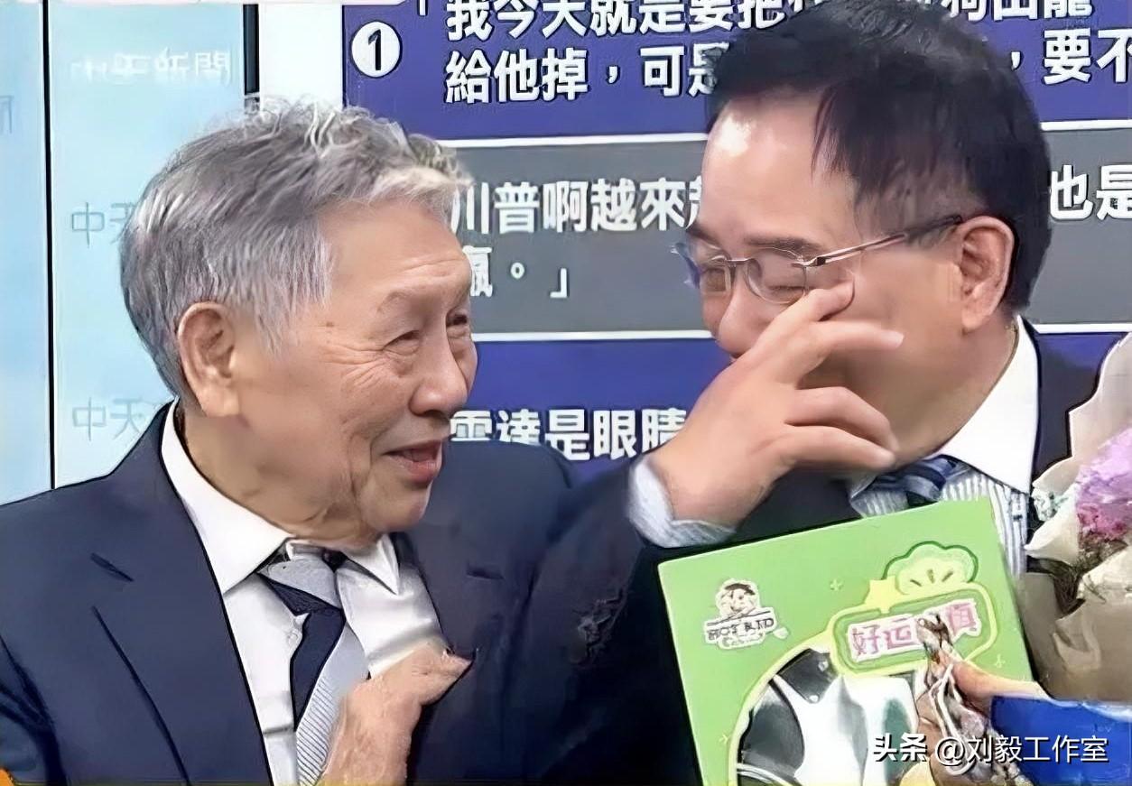 蔡正元入狱临别许下三愿：下架民进党、中天新闻复台、张延廷当选台北市议员！

3月