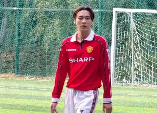 李易峰中分了？？ ​​​