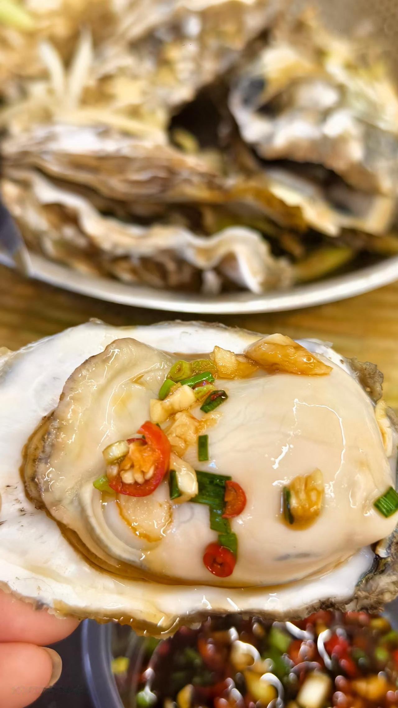 人在海外，见不得朋友圈的宵夜美食秀，馋虫一下子被引出来了，等回国一定要好好炫一顿