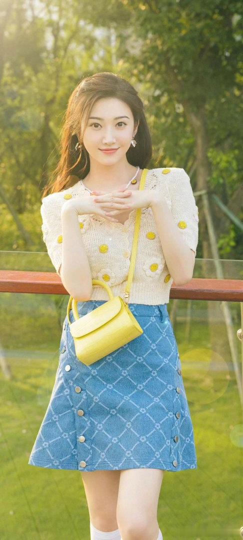 景甜滴血认亲谁被景甜可爱到？沉浸式复刻滴血认亲名场面舞蹈，表情严肃动作搞笑，颜值