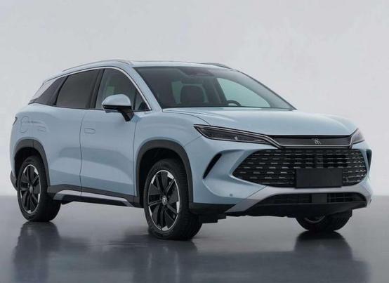 2024款550km超越型，销售未明确告知全车系将在2025年智驾升级情况，存在