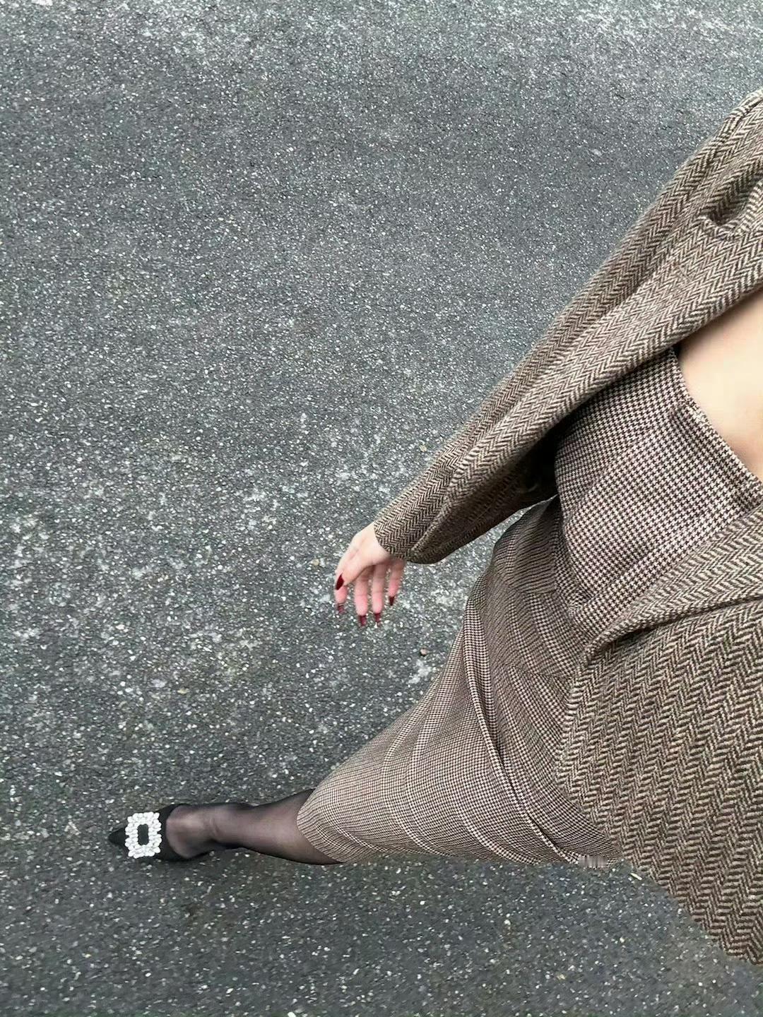 女生过了25岁以后是不是就不能这样穿搭了      