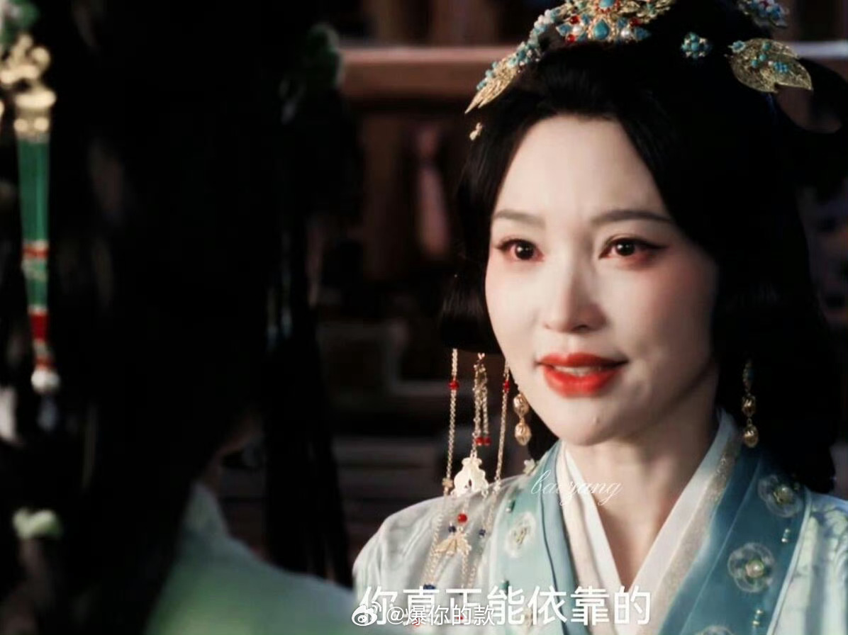 金莎艾米新剧强母无弱女这种“我为你筹谋半生，你为我锋芒毕露”的双向奔赴谁能拒绝？