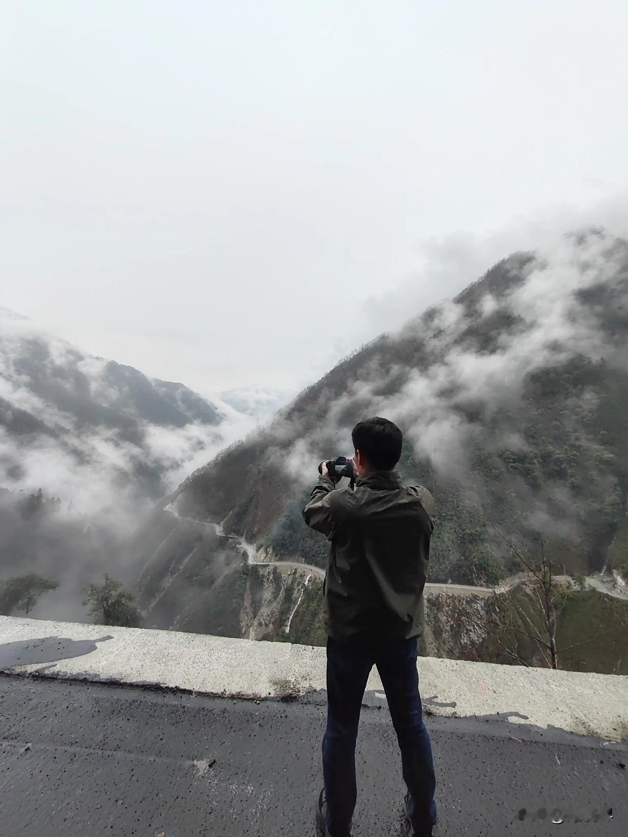 一张照片说明你去过雪山