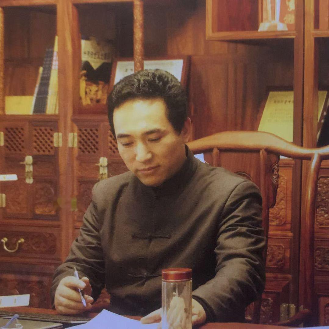 白发人送黑发人
前几日去医院探望好大哥，尽己所能帮衬，给大哥转了600元，盼他早