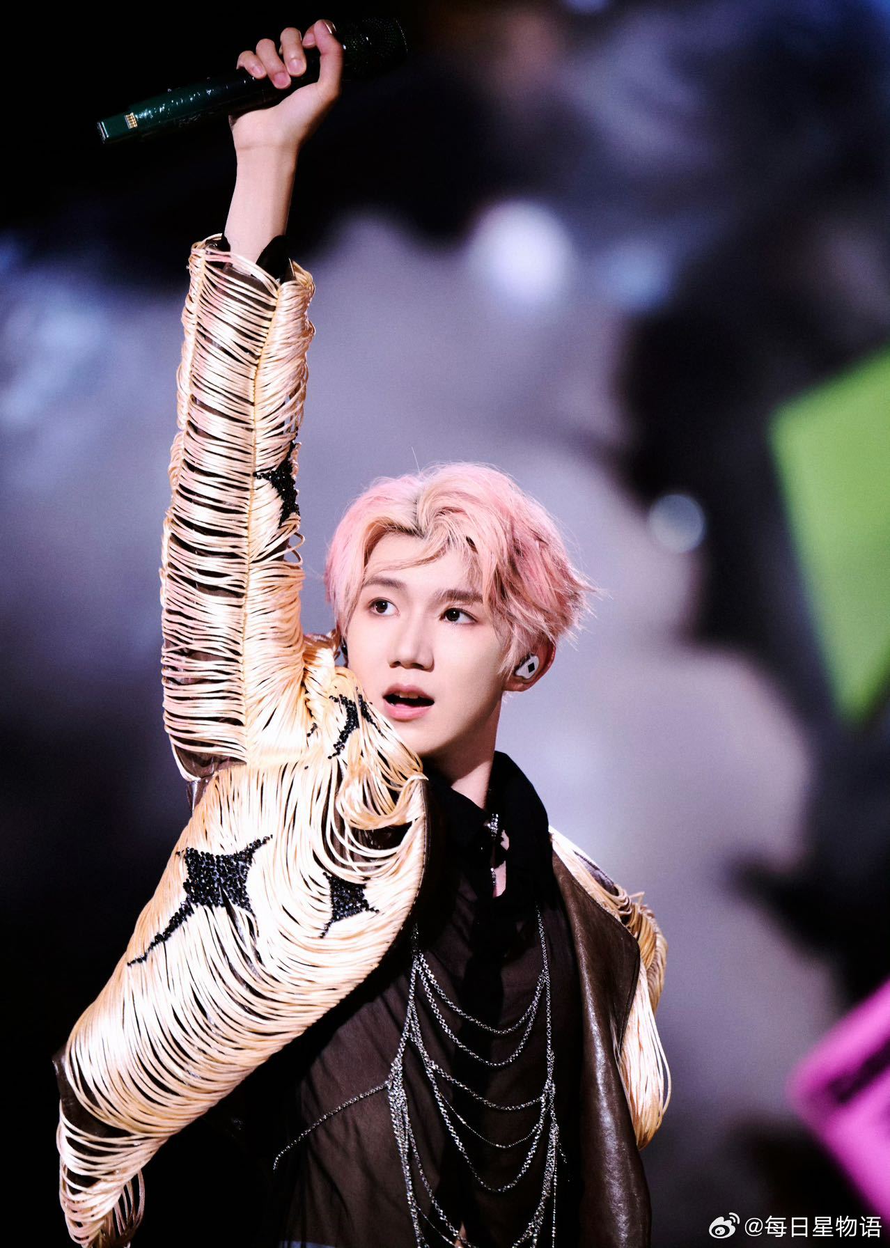 王源演唱会天津站官宣 竹板这么一打，演唱会就来啦！王源首站官宣天津，美食、方言、