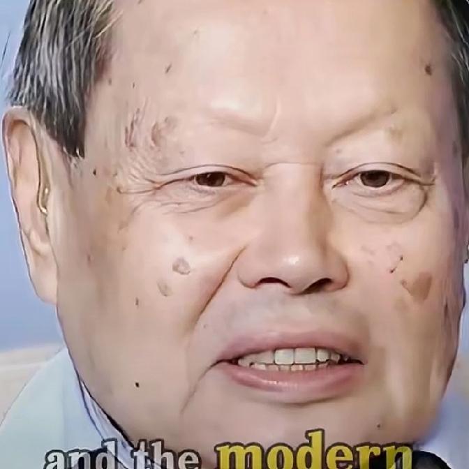 你敢信吗？杨振宁院士退休26年，美国石溪大学还留着他的6106办公室，门口总摆着