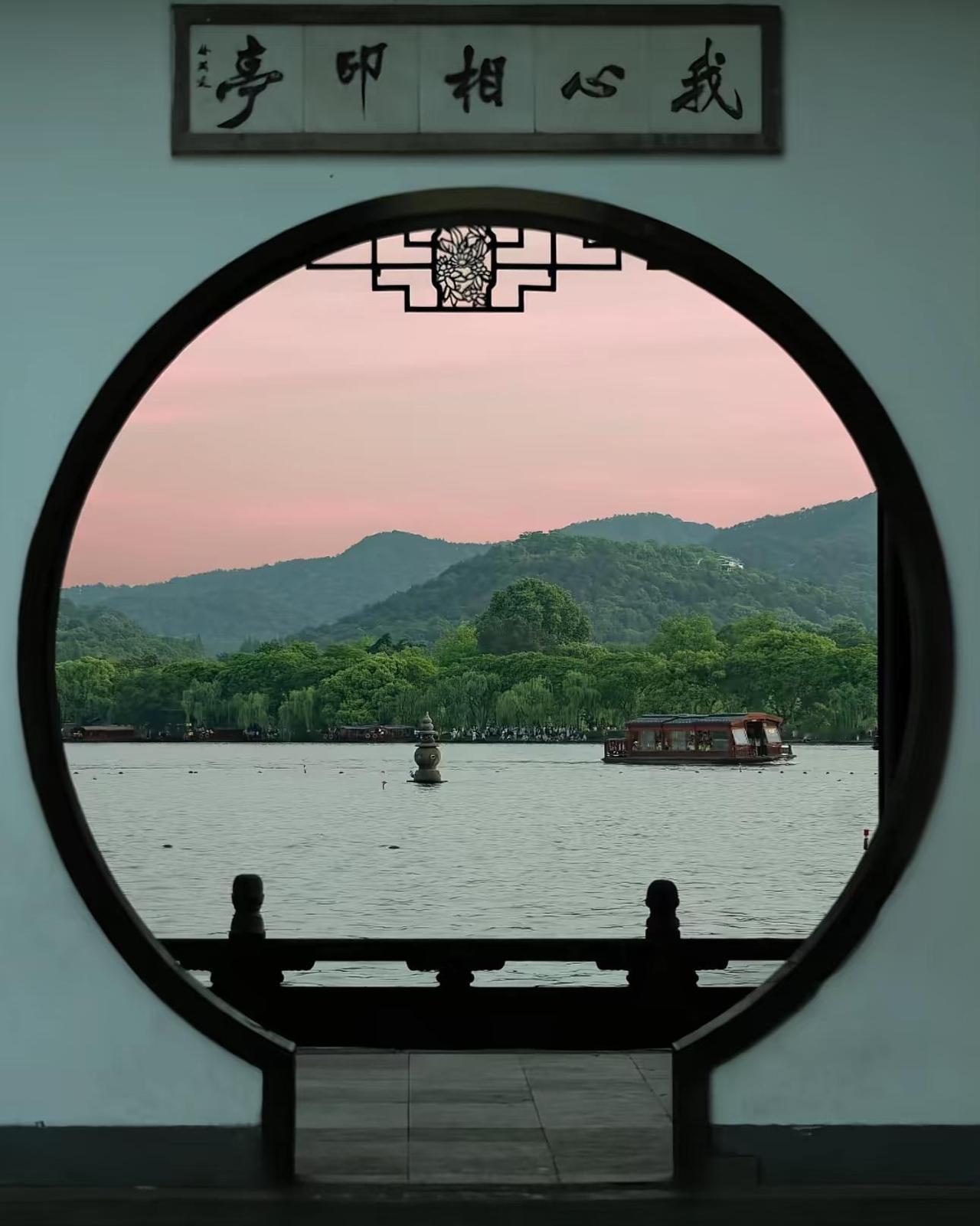 本人50岁，离异单身，一个女儿跟我，月收入稳定杭州有房，没有贷款，目前身体健康，