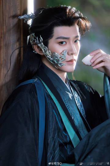 邓为说苏易水就是一个狼崽子  沐清歌惨死，苏易水“狼性”觉醒，剖丹换命的疯批深情