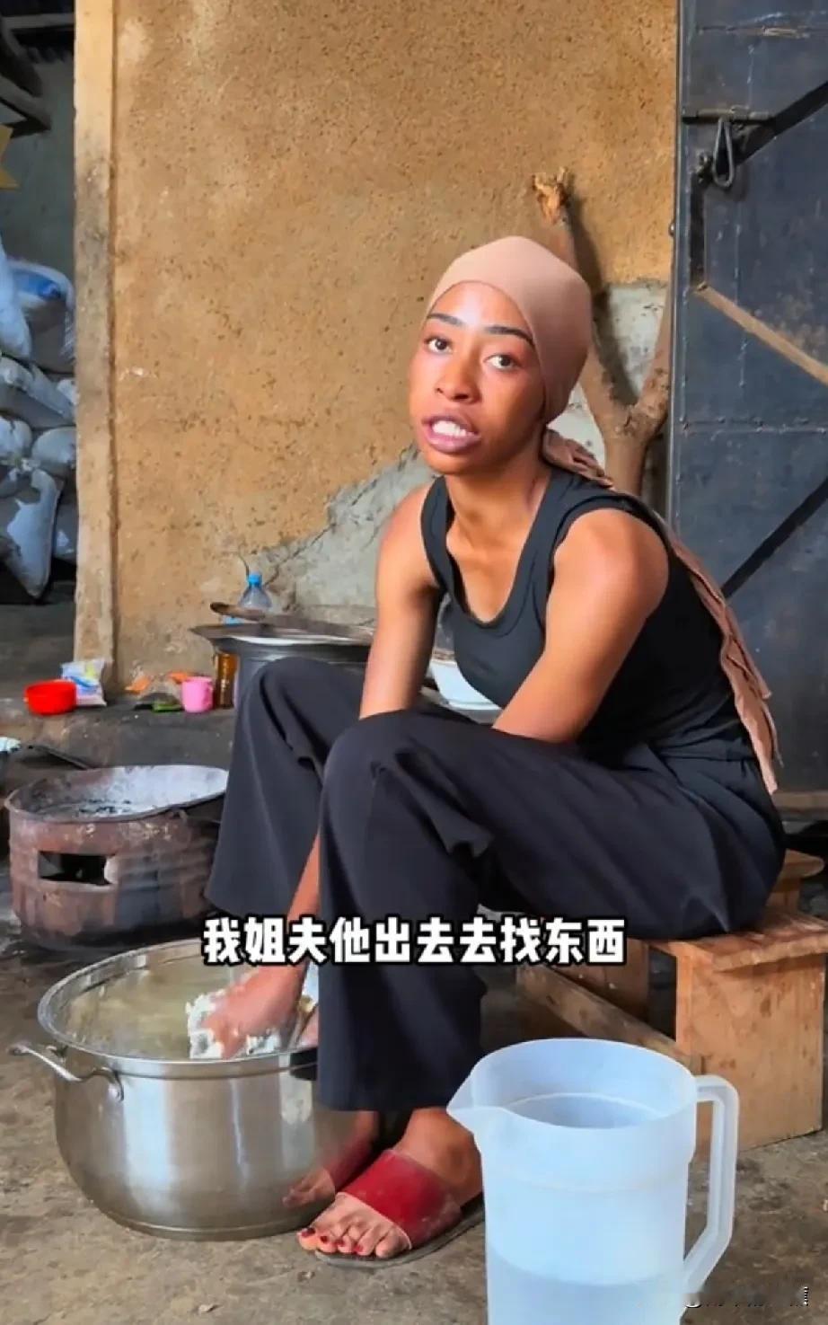 小刘和拉乌以及菲利斯的账号现在傻傻分不清，原来光头强作为他们共同的摄影师已经把两