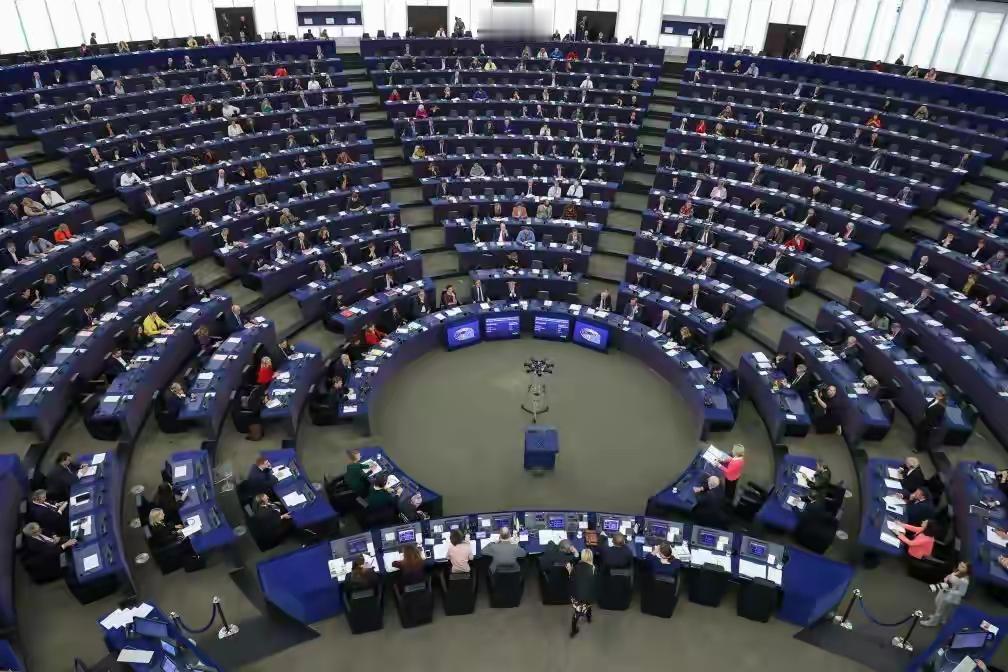 606比16！欧洲议会通过决议，加税50%，欧盟走了一步错棋

2026年5月1