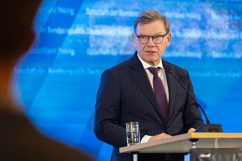 美媒：德国急了

德国外交部长瓦德富尔1月5日表示，他希望美国“不仅要尊重国际法