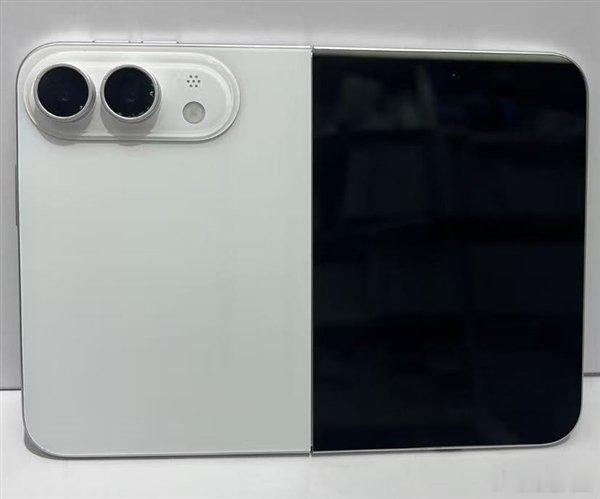 iPhoneFold或仅有白色 【苹果最贵手机！iPhoneFold机模细节公布