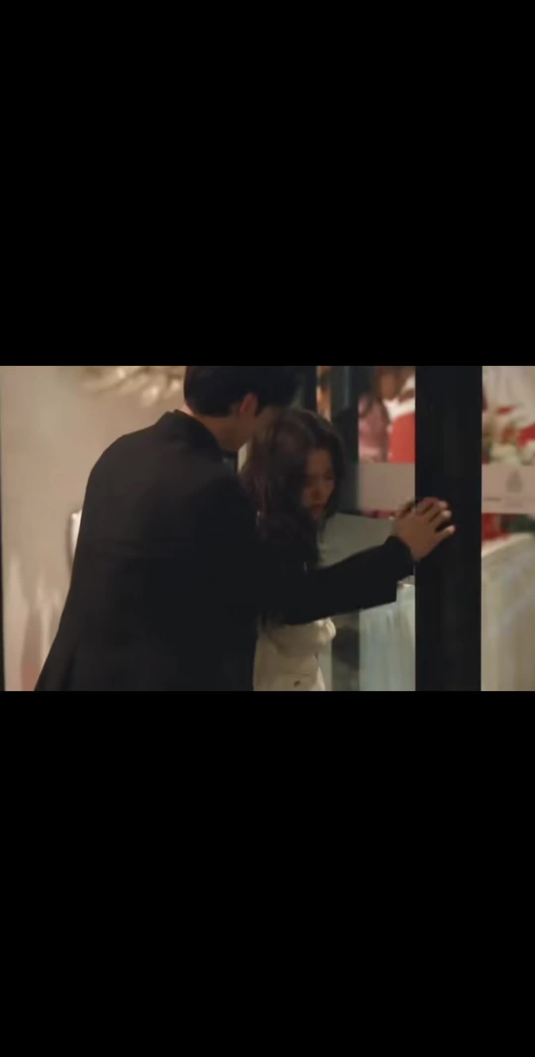 你俩真的是纯爱战神啊 你俩过的都不好 却都不想让对方知道