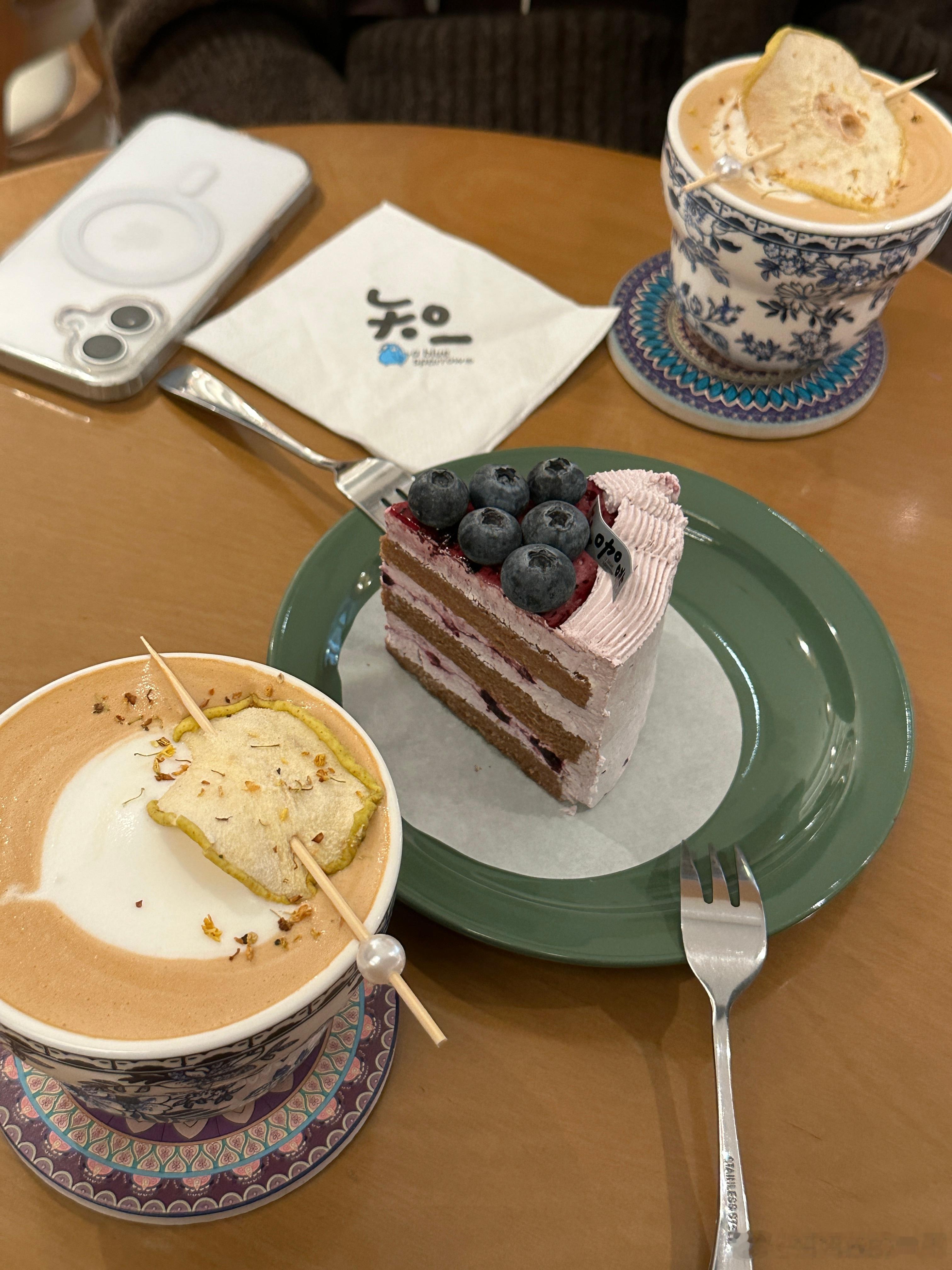 10月🧩西安终于出太阳了 我的过敏性鼻炎过敏性皮炎快点好起来吧[流泪] ​​​