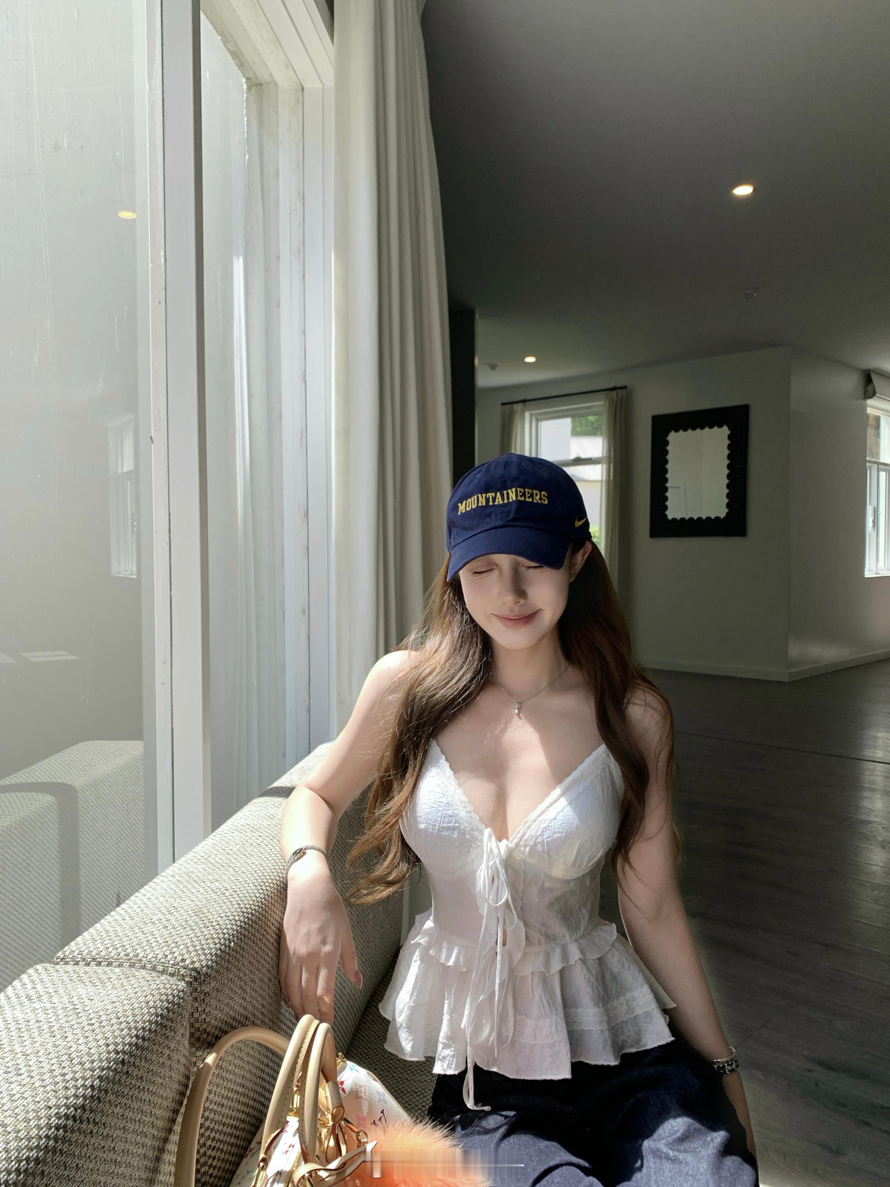 板栗可可Bankelili2/2/20:00🐰🫶🏻本期超及喜欢的一件小吊带