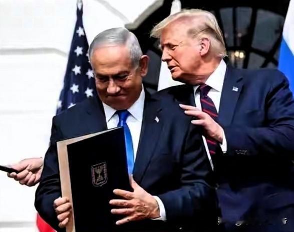 那些决策断送了国运的人
发动二战，种族灭绝的希特勒
狂妄、得罪了五常的卡扎菲
吞