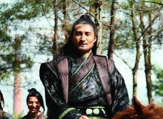 公元621年，单雄信兵败被擒。李勣跪在李世民面前苦苦央求，称单雄信是难得的骁勇悍