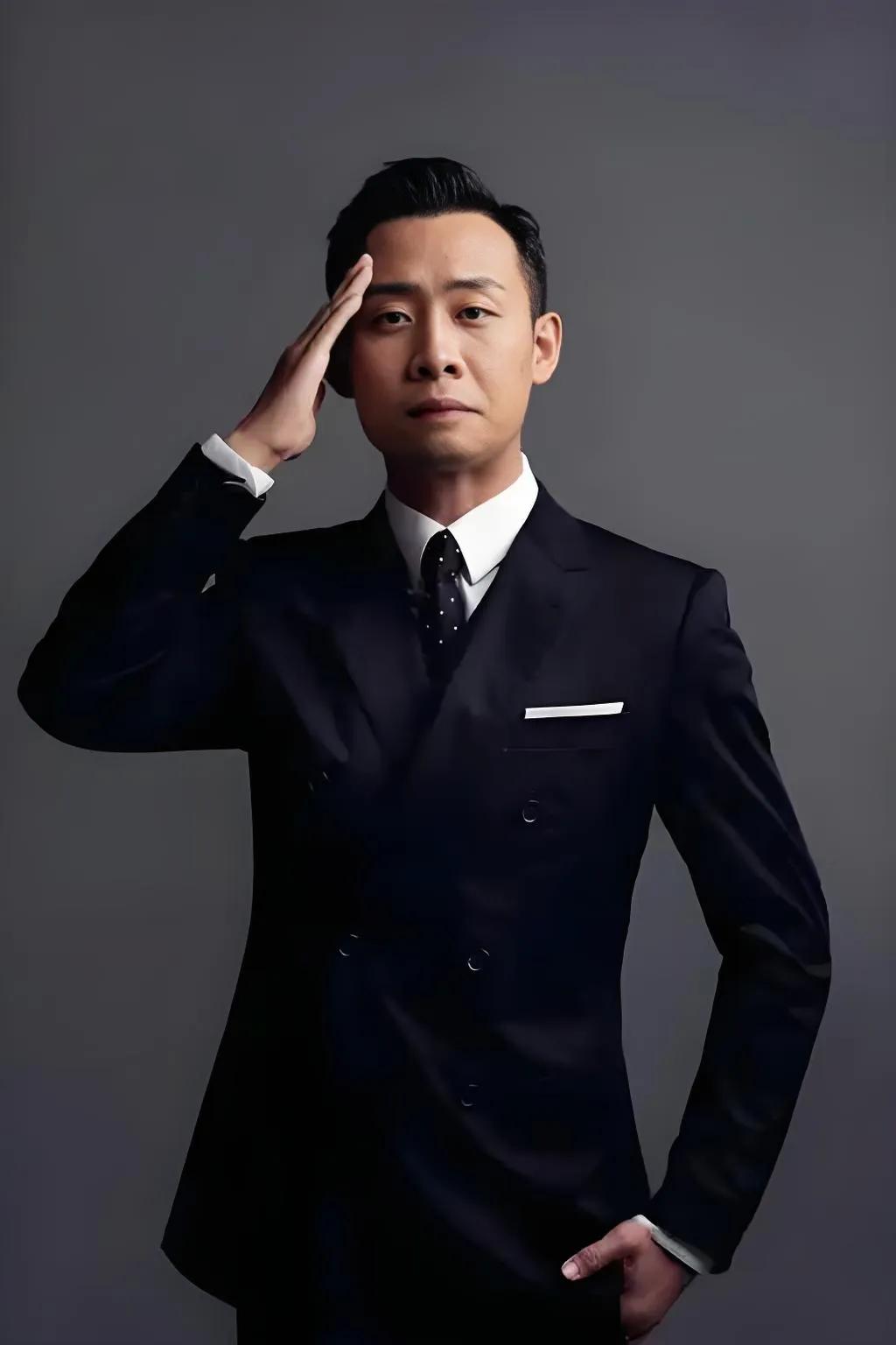 2025年8月，47岁的张译正式获评“国家一级演员”职称，成为继李保田、陈道明后