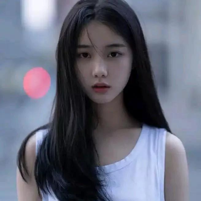 在城市街头，遇见最美的你夜景气质少女 夜景女孩 公园时尚少女 城市街头少女 街角