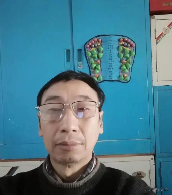 目前中国的两大问题，不是台湾问题，不是与美国的问题，也不是与日本问题，也不是负债