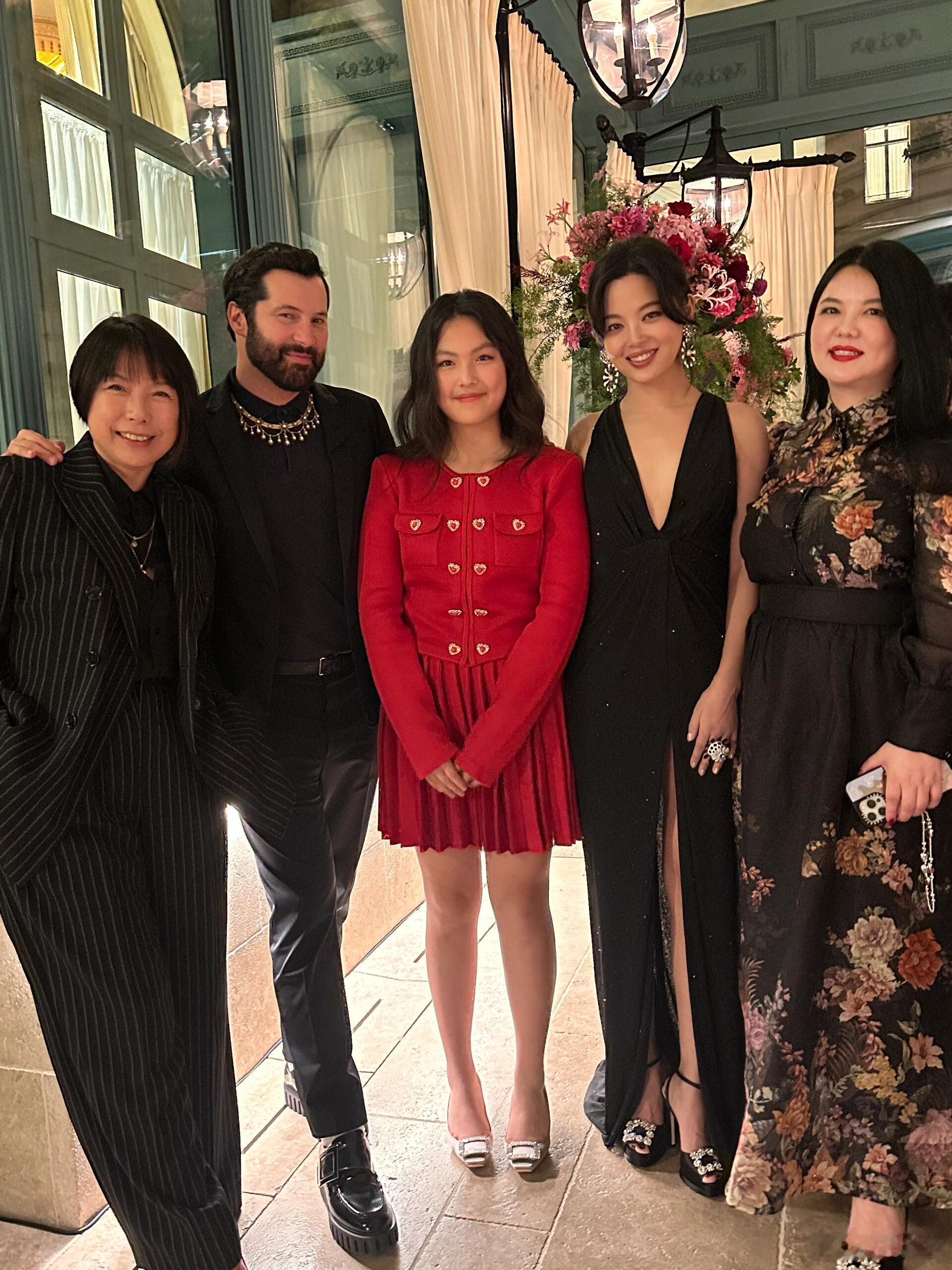 #辛芷蕾李湘王诗龄同框##辛芷蕾李湘王诗龄合照# ​​​辛芷蕾太美了了好奇妙的同