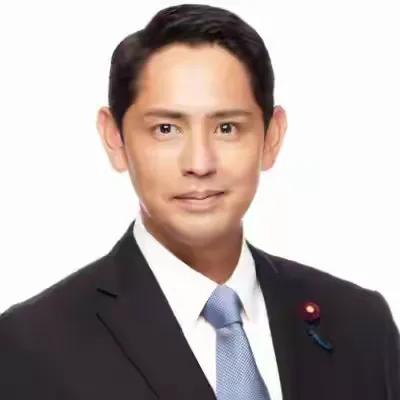 日本国民民主党议员深作赫苏斯昨晚（10月13日）写道：“拒报道，中国黑龙江省代表
