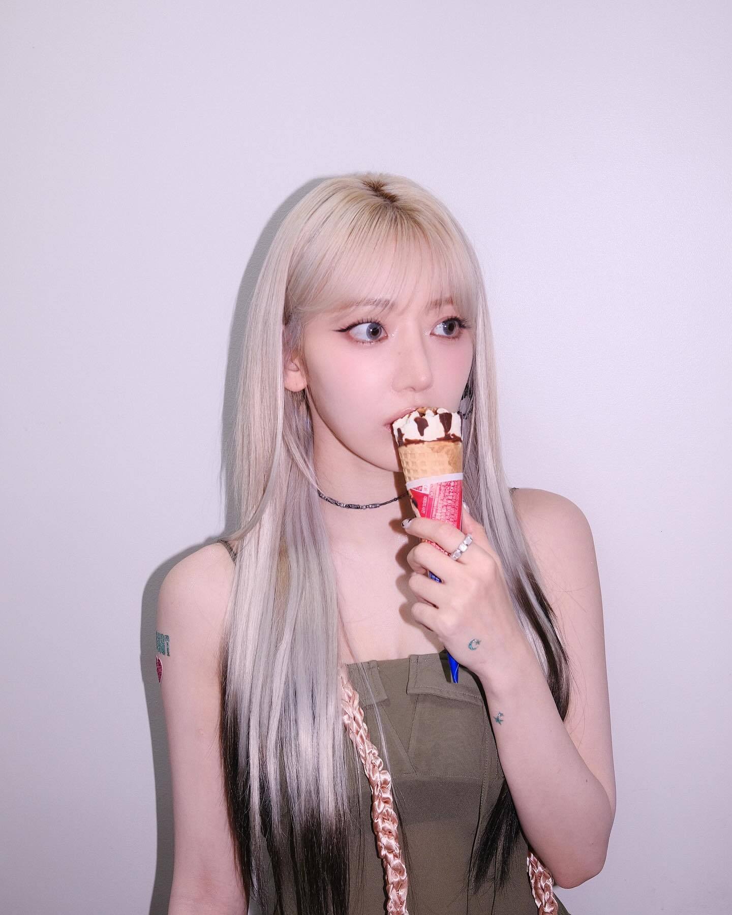 宫脇咲良 ins更新💖 ​​​
