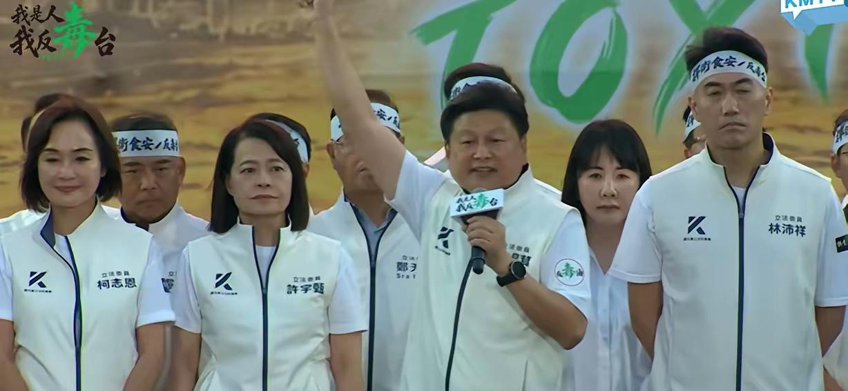 傅崐萁突喊：现场超过100万人

国民党的人在凯道办了一场叫“725上凯道反毒油