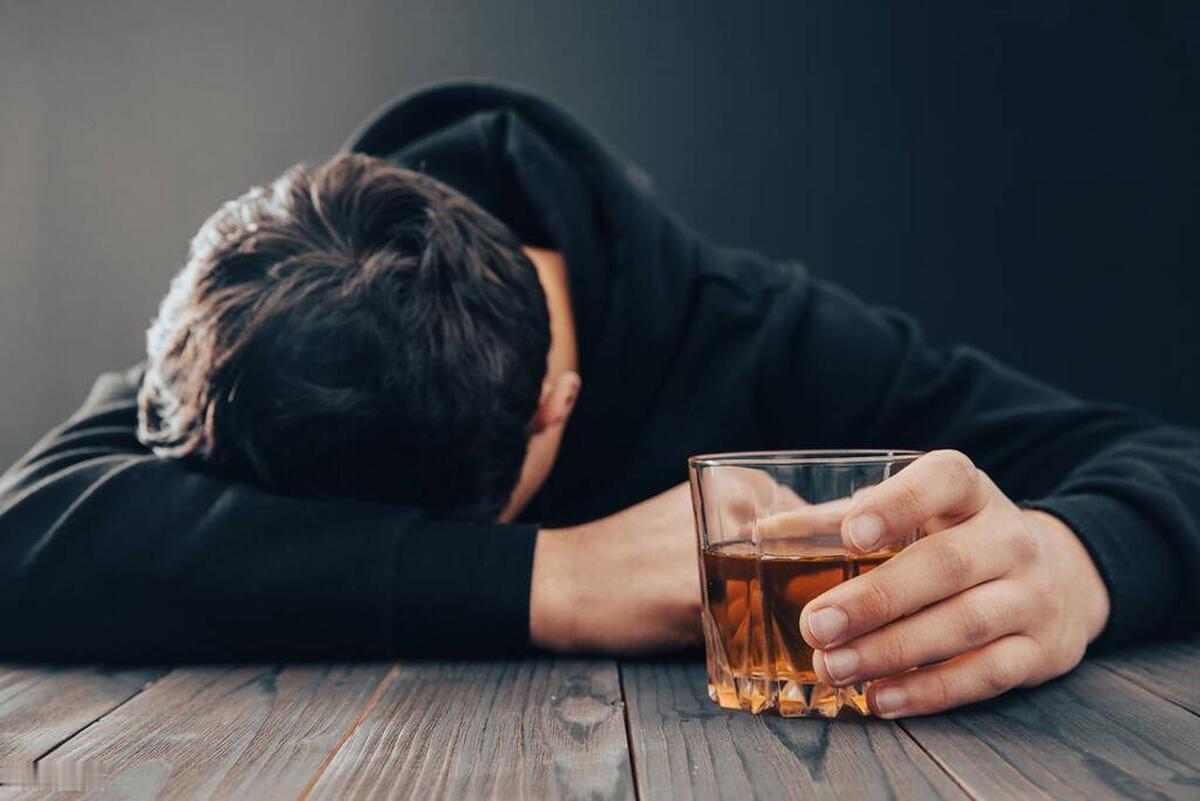 男性长期“不喝酒”，会有哪些变化？别不信，5个现象很明显

1、肠胃功能变好

