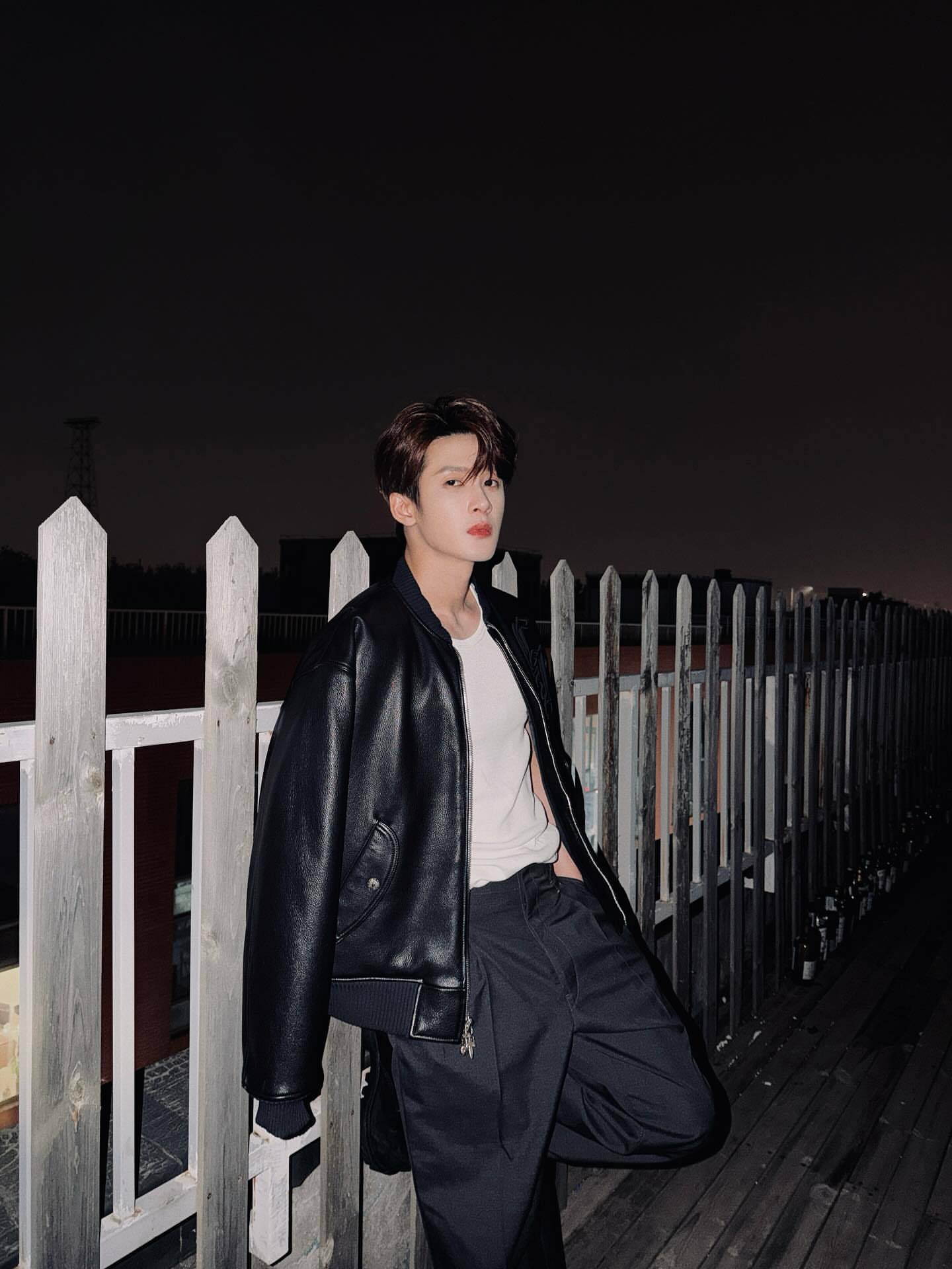 檀健次🎵录音室工作幕后🎧 