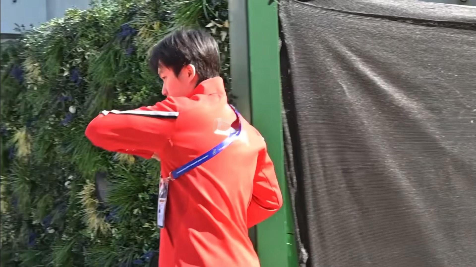 ：我参赛证在这 