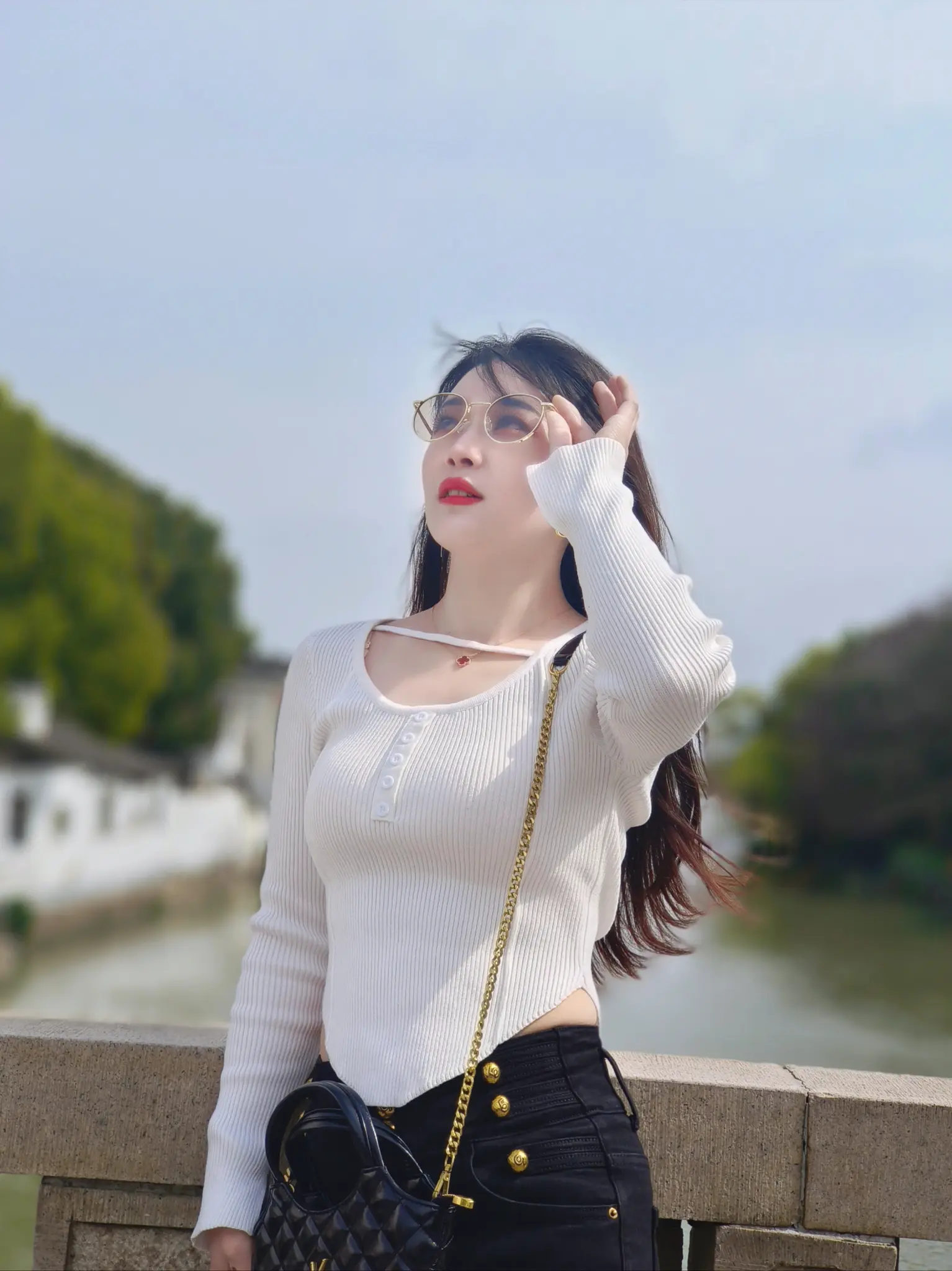 你只知道山歌土，却不知道我的苦