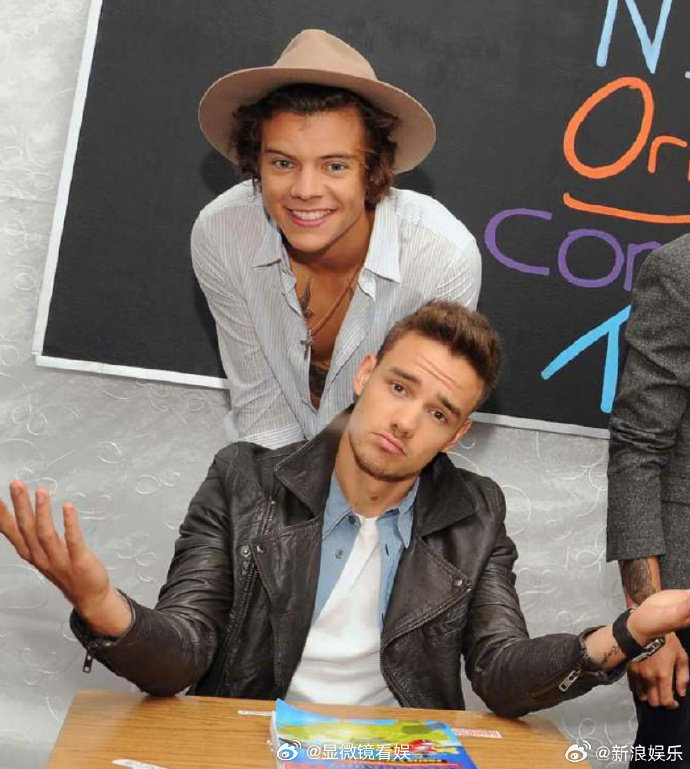 哈卷谈利亚姆佩恩去世 哈卷Harry Styles访谈节目谈好友利亚姆·佩恩去世