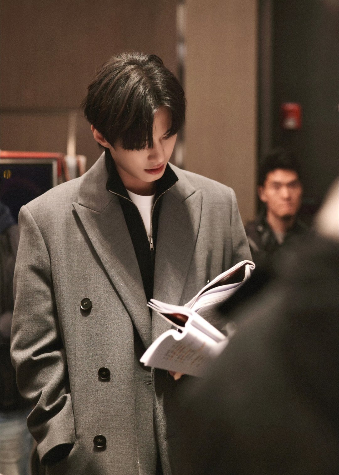 何与 天选靳朝诚不我欺 孤独感演的绝了！ 