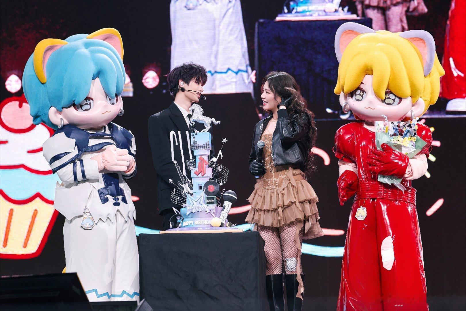 「2026-2-7  23:25」贾想世界-Glitch首演🔚这次的演唱会怎么