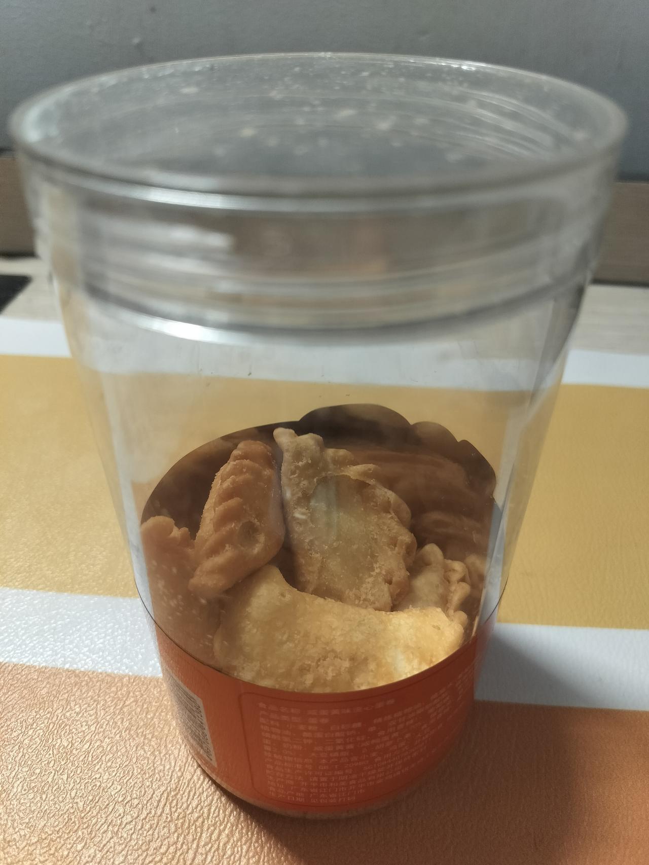 早餐→午餐→晚餐
广东人过年必备的油炸角→荷塘鲮鱼丸汤+腊肠饭→南瓜面
健康又减