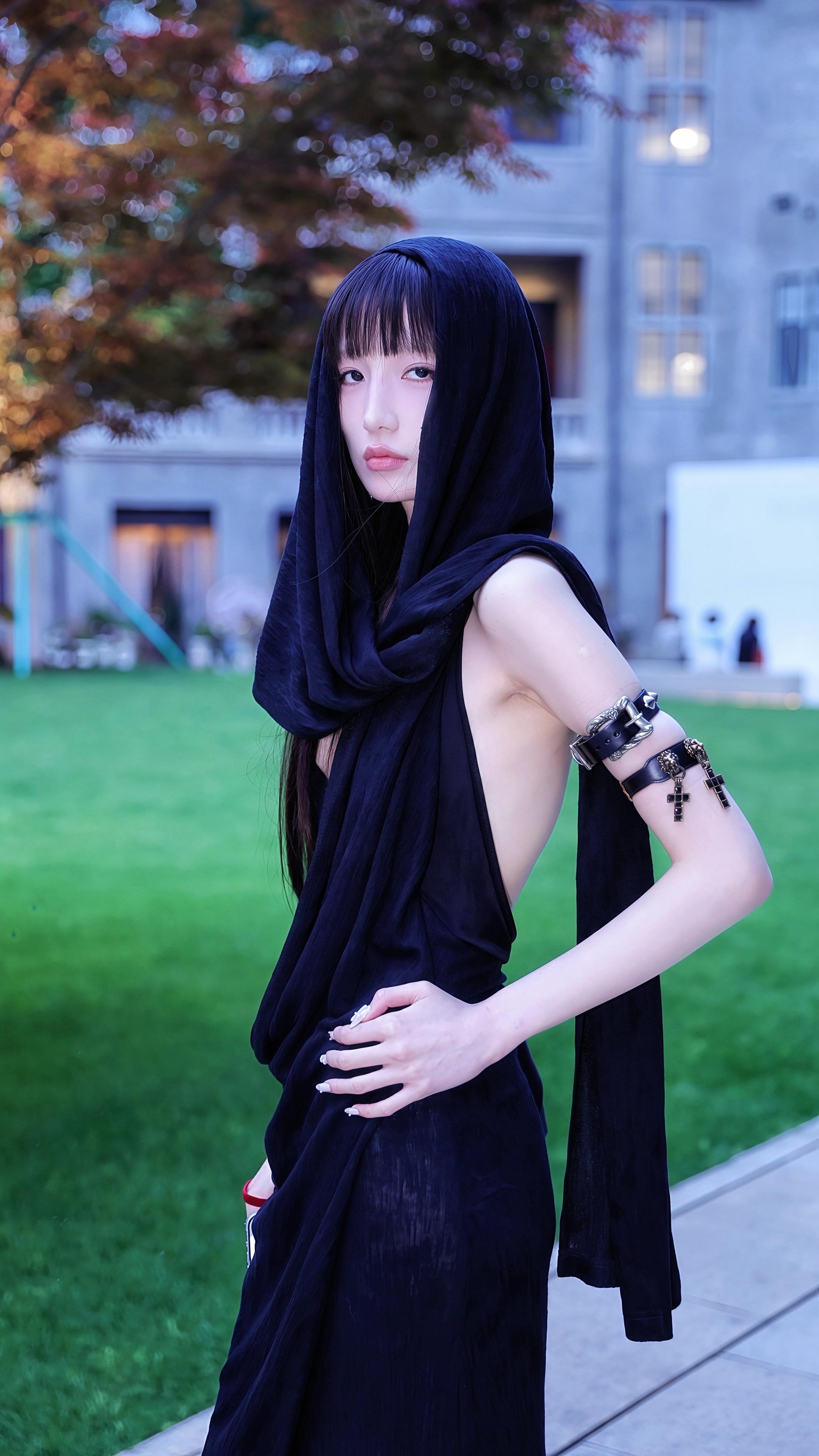 上海街拍｜Sara. ，东北女孩02年身高178，复旦大学哲学系研究生，兼职模特